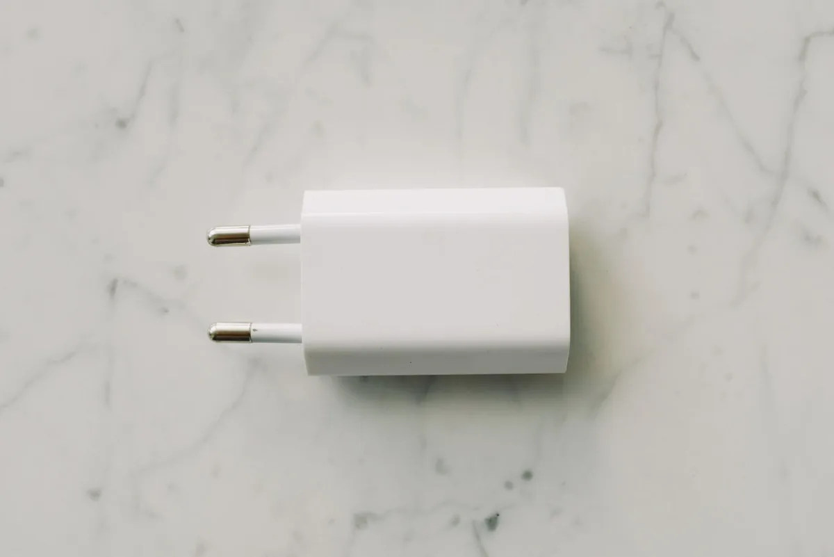 Apple Şarj Aletine Yazılım Güncellemesi: İşte Detaylar