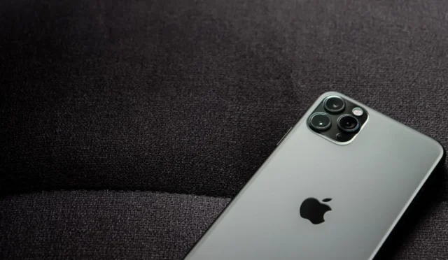 iPhone 18 Pro Max Dark Cherry rengi ve gelişmiş kamera donanımı tasarımı
