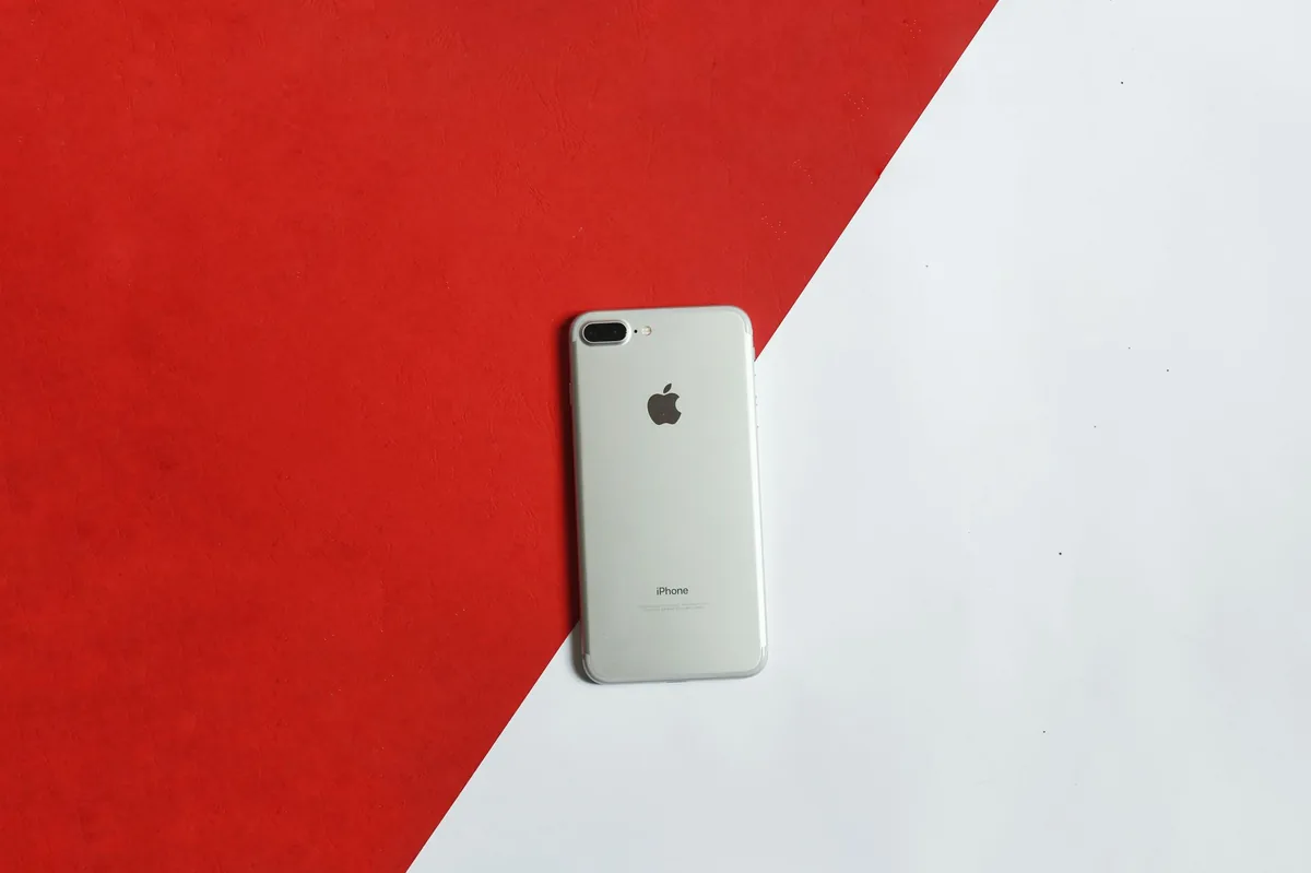 Samsung'dan Katlanabilir iPhone Mesajı: Hoş Geldin Apple! 1 Samsung'dan Katlanabilir iPhone Mesajı: Hoş Geldin Apple!